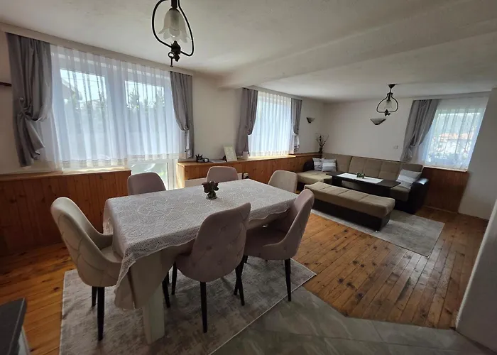 вира ゲストハウス 3*