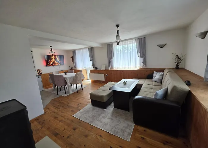 вира ゲストハウス