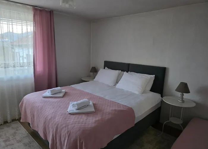 вира ゲストハウス 3*